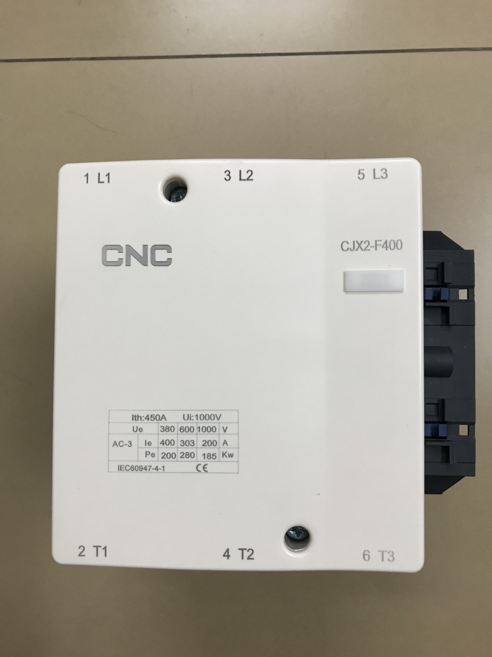 Khởi động từ 400A